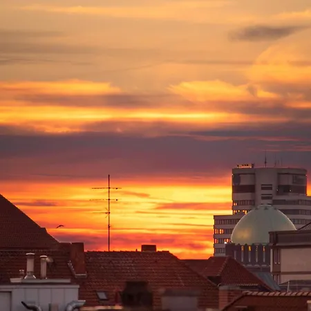 Apartment Eich-penthouse, Zentral Am Stadtwald Mit Ausblick Ueber Stadt, 24h Self Check-in, Netflix, Disneyplus *